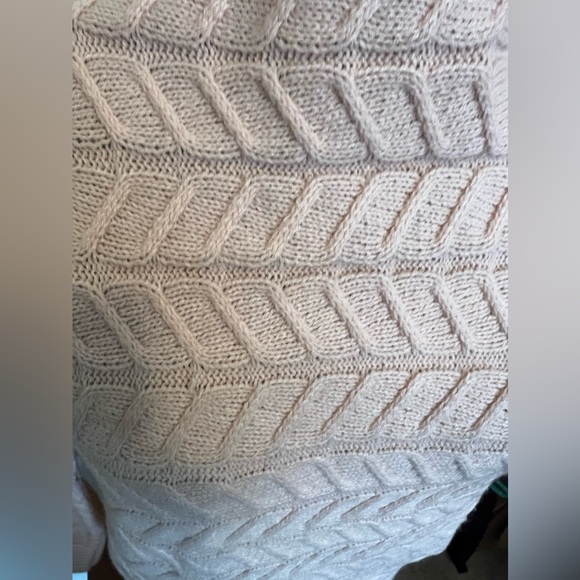 New York & Company - Picture 3 of 5